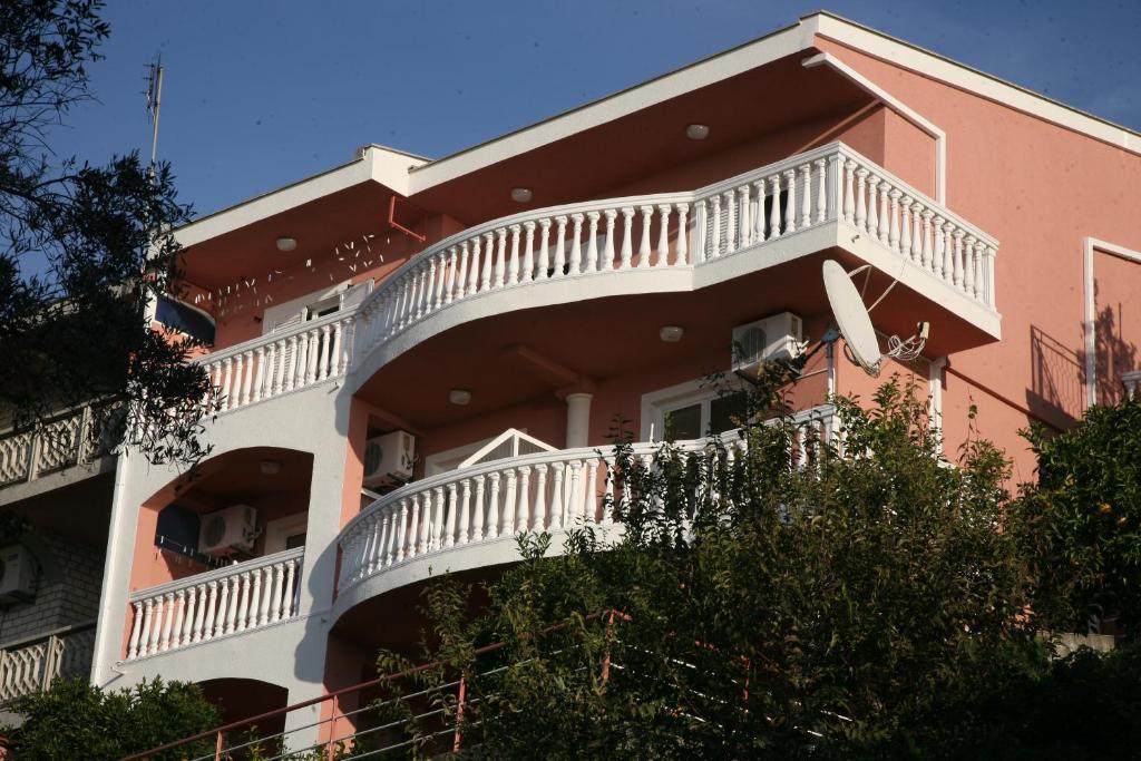 Omega Apartments Ulcinj Exterior foto